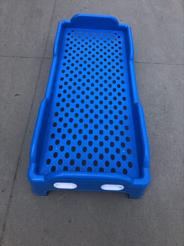 幼儿园床儿童午休午睡专用塑料床宝宝早教托管小床小孩加厚叠叠床 - 图0