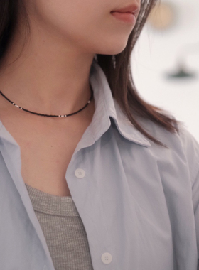 星空流光 黑色圆珠淡水珍珠项链 18K金 尖晶石锁骨颈链 女