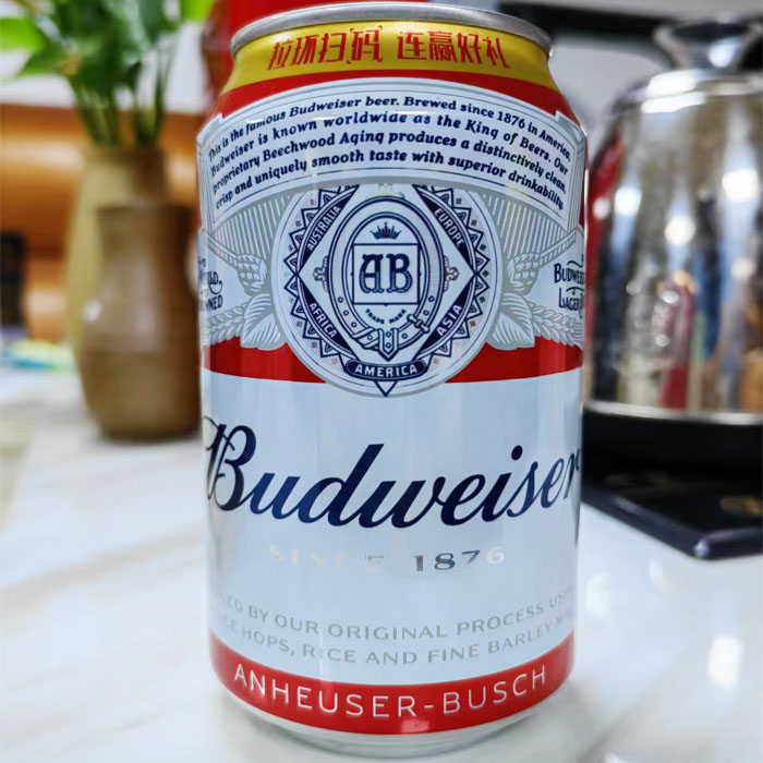Budweiser/百威啤酒经典醇正330ml*24小罐装熟啤整箱经典啤酒整箱 - 图2