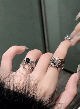 暗黑复古黑色宝石蜘蛛指甲戒指