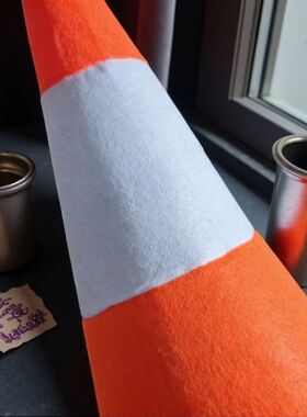 跨境新款万圣节锥形路障高帽可折叠雪糕桶马桶帽派对搞怪装饰帽子