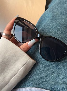 防紫外线法式复古墨镜