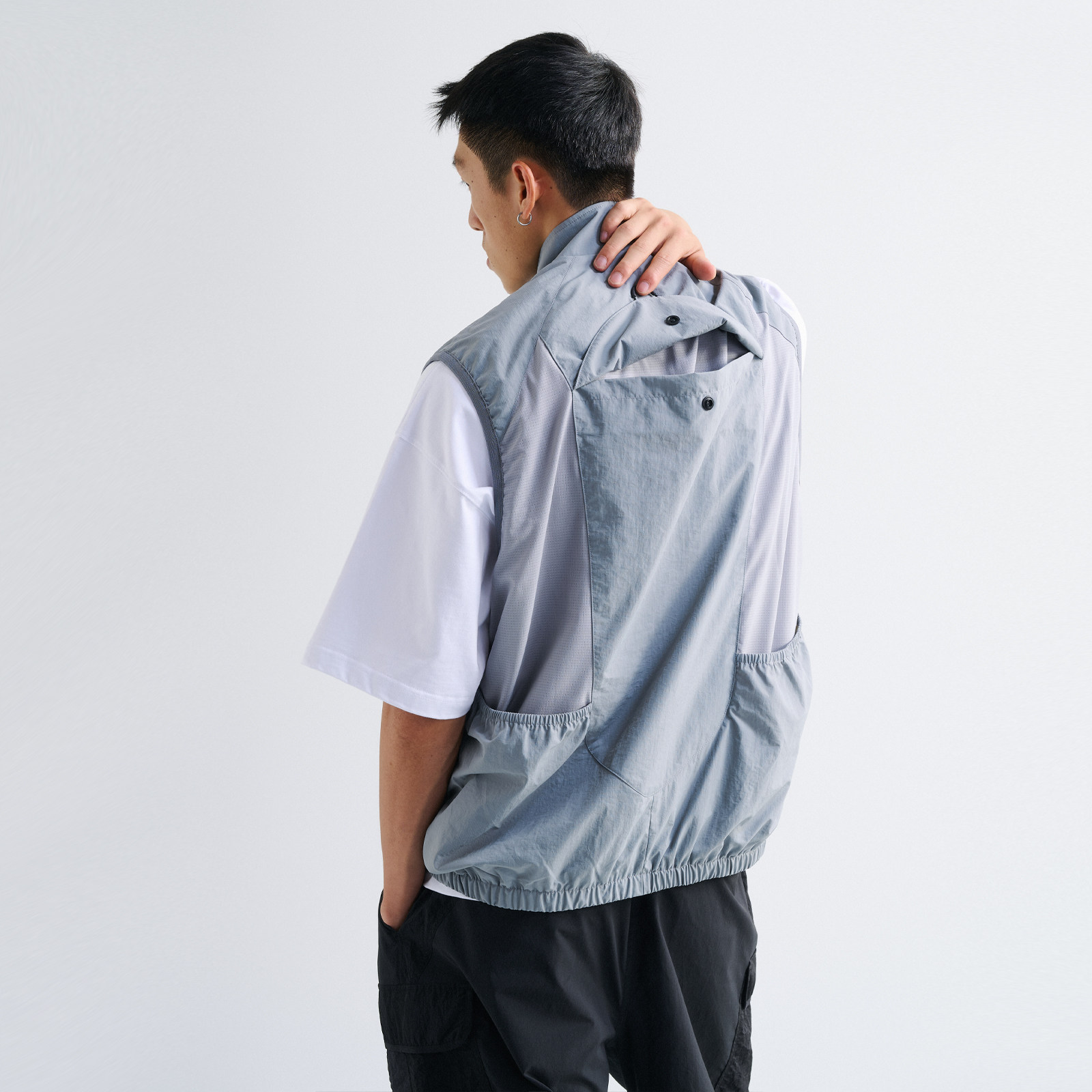 BOHRHOO24SS新款轻户外防泼水驱汗散热透气多功能特色宽松马甲男,淘宝优惠券,粉丝福利购,淘宝优惠卷