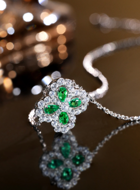 VISING实验室培育祖母绿1克拉左右四叶草小花吊坠锁骨链木佐色