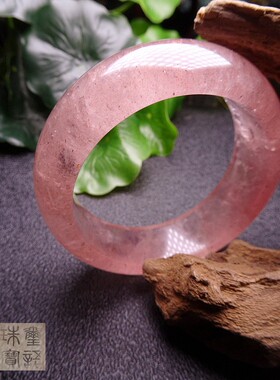 碧玉红绿宝草莓晶手镯