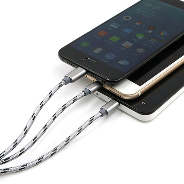 One-to-three data cable, short USB cable, universal three-in-one charging cable for Android and Apple TYPE-C mobile phones One-to-three data cable, short USB cable, universal three-in-one charging cable for Android and Apple TYPE-C mobile phones