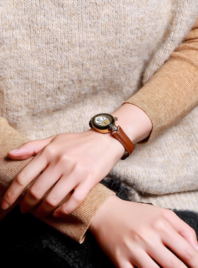 和田玉椭圆表盘手表女款时尚百搭腕表