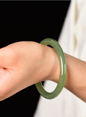 厂家仿和田玉湖水绿手镯外蒙料细圆条美人镯女款玉石中宽镯子