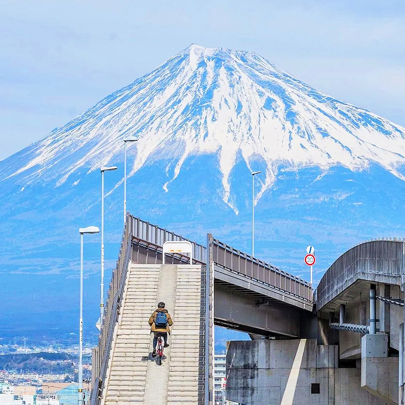 途易 日本东京富士山网红景点一日游 日川时计店罗森梦之大桥打卡 - 图1