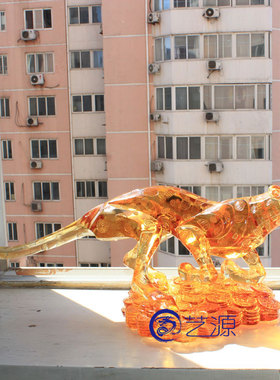 金钱豹风水办公桌开张琉璃工艺品