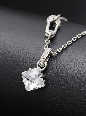 别针方形锆石项链juicy