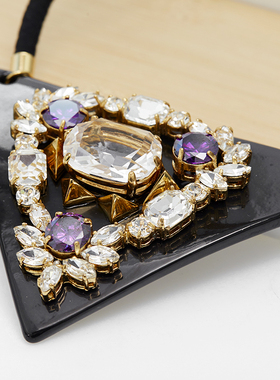 大气时尚水晶宝石黑色三角板项链