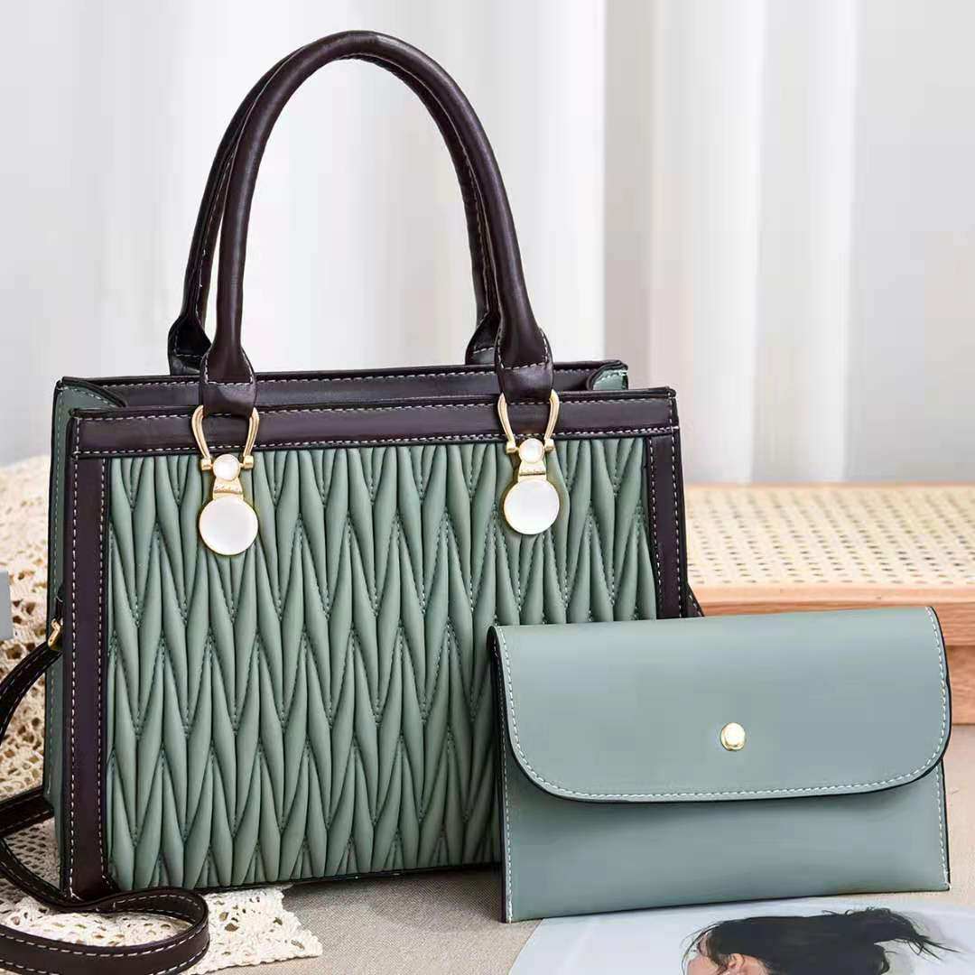 女包2024冬季新款潮流时尚女士包包手提大容量单肩斜挎包一件时尚,淘宝优惠券,粉丝福利购,淘宝优惠卷