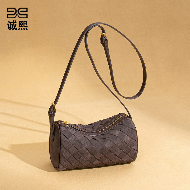 新品磨砂皮手工编织包轻奢小众单肩腋下包手提百搭潮流斜挎枕头包,淘宝优惠券,粉丝福利购,淘宝优惠卷
