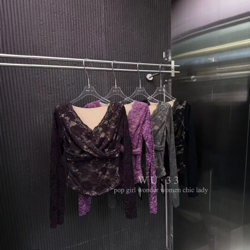 wu33打底衫2025秋冬新韩版v领交叉设计感长袖蕾丝T恤纯欲显瘦上衣 - 图1