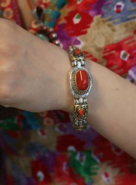 尼泊尔古风手工925银红绳手镯