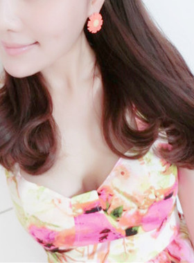 lisa.s欧美风海岛度假风立体小雏菊复古糖果色粉黄显白橘色耳夹