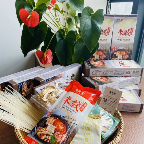 云南特产松茸过桥干米线云雄高阿婆纯米线方便速食带料包米线4盒 - 图0