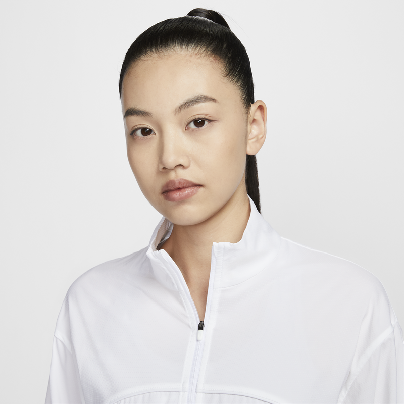 耐克女子宽松轻薄跑步夹克防晒反光运动拉链口袋外套NIKE FV6414,淘宝优惠券,粉丝福利购,淘宝优惠卷