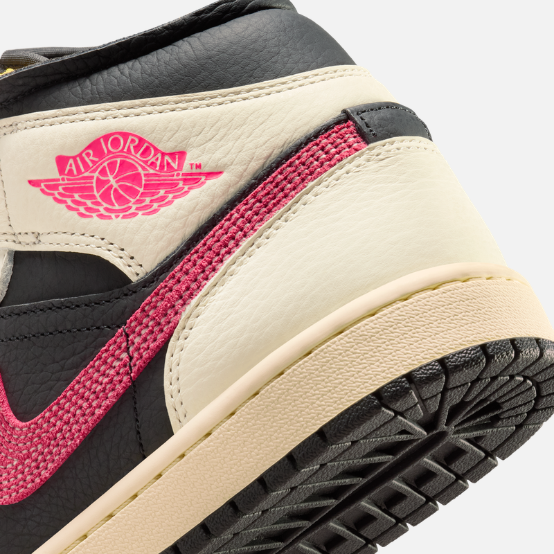 耐克乔丹女子轻便AJ1板鞋春季新款皮面平底运动鞋JORDAN IB7007,淘宝优惠券,粉丝福利购,淘宝优惠卷