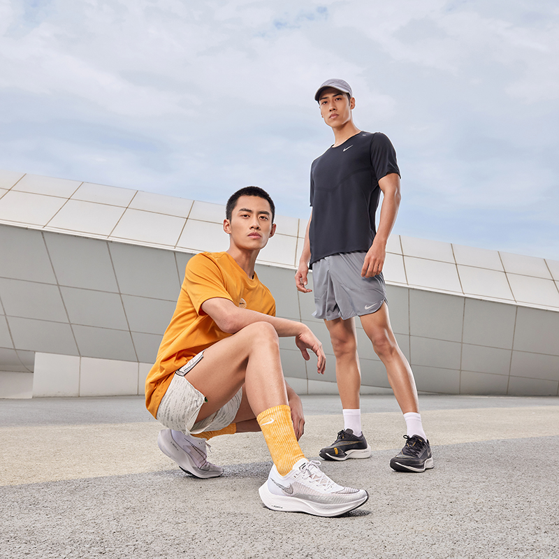 Nike耐克官方RISE 365男速干短袖跑步上衣夏季晨跑针织反光CZ9185 - 图1