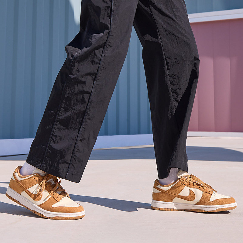 Nike耐克官方DUNK LOW女子运动鞋冬季板鞋胶底低帮复古轻便HJ7673