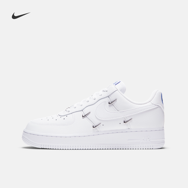 耐克空军一号女子秋冬板鞋NIKEAIRFORCE1