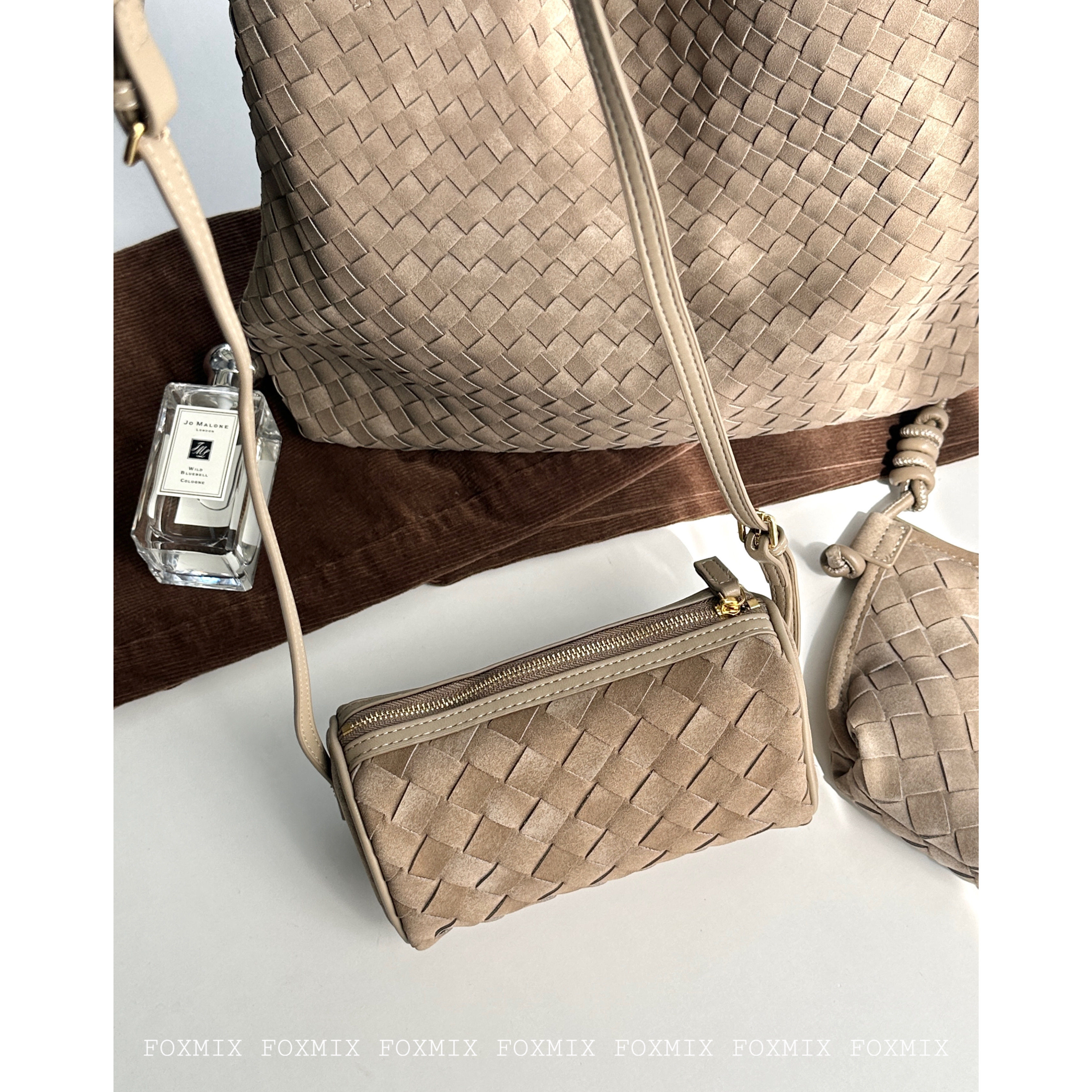 磨砂皮mini波士顿包编织hobo小包斜挎美拉德笔筒包女麂皮绒枕头包,淘宝优惠券,粉丝福利购,淘宝优惠卷