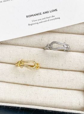 小某书同款马蹄扣银戒指女轻奢感防掉色金色镶嵌锆石麻花扭绳指环