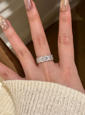 老钱风幸运四叶草满天星满钻戒指