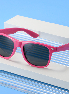 2025年新款米钉时尚太阳镜明