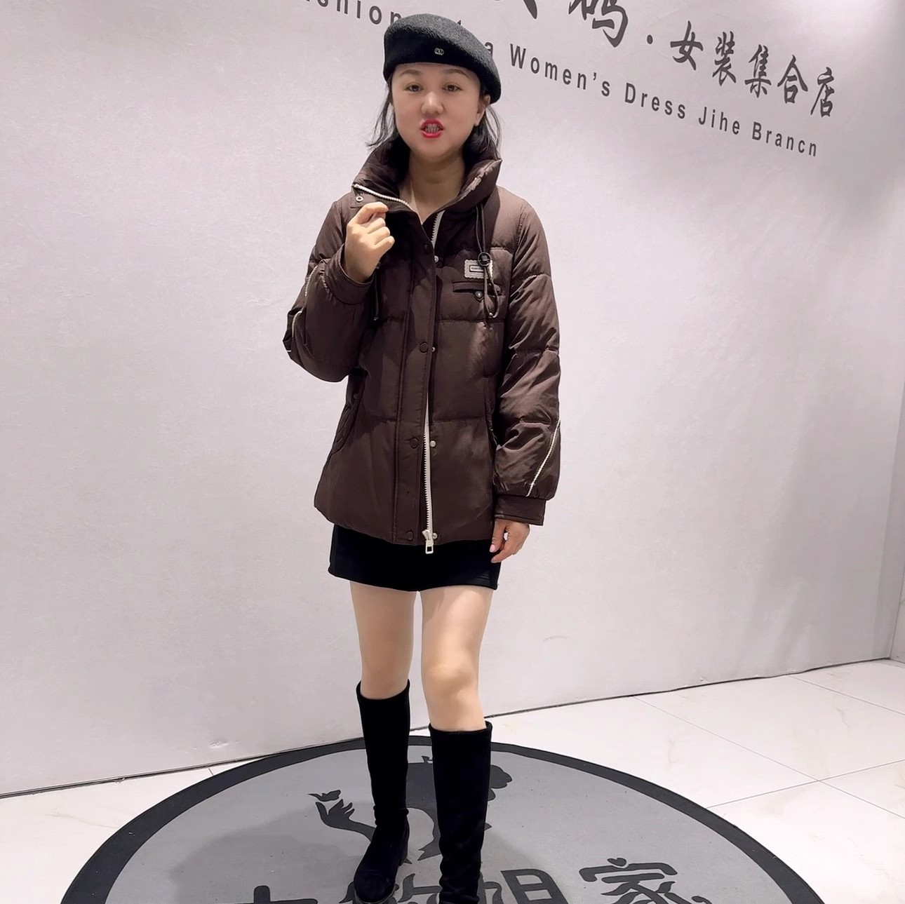 芮娜依莲9522冬季新款羽绒服加大码女装胖妹妹宽松显瘦厚外套上衣 - 图2