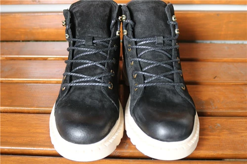 Martens, износостойкая повседневная обувь с декоративной строчкой подходит для пеших прогулок, декоративная отстрочка, из натуральной кожи