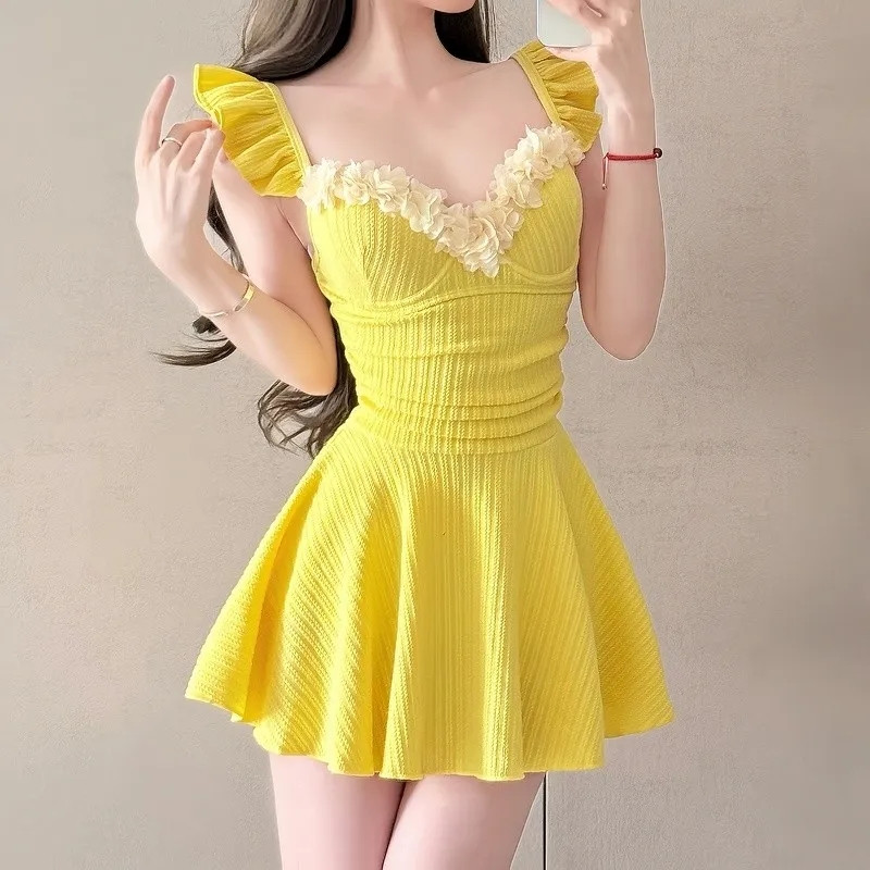 泳衣女裙式连体保守遮肉显瘦韩版ins气质海边显身材沙滩度假泳装,淘宝优惠券,粉丝福利购,淘宝优惠卷