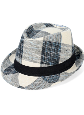 轻奢风衣帽间定制毛呢格子道具