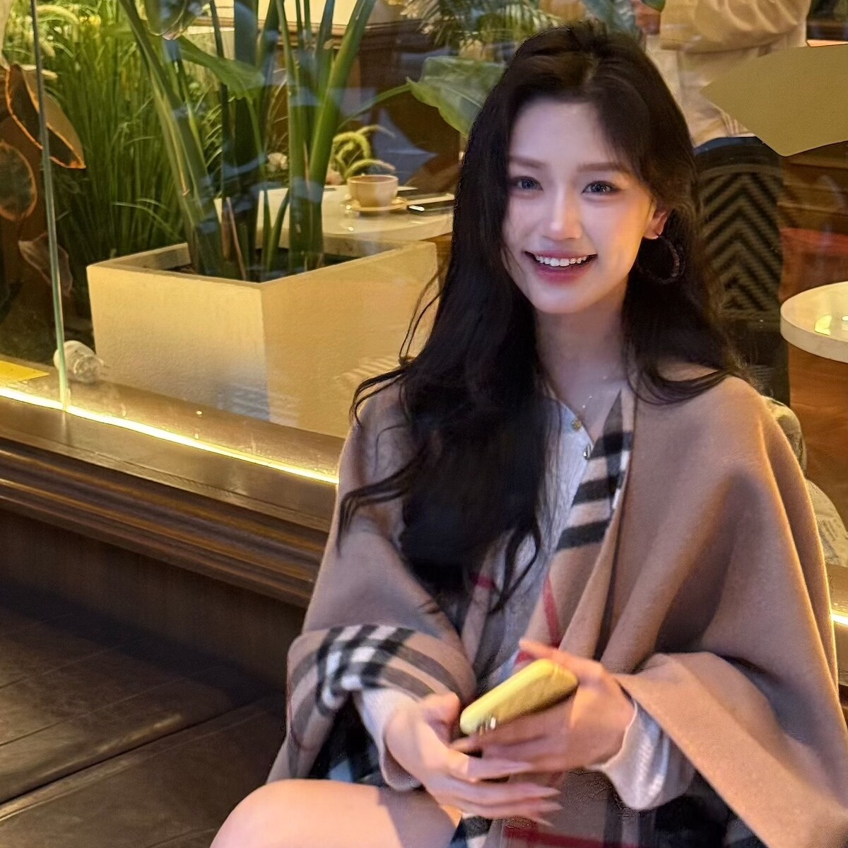 nss披肩外套女 秋冬新款学院风格纹流苏气质慵懒风宽松斗篷上衣 - 图0