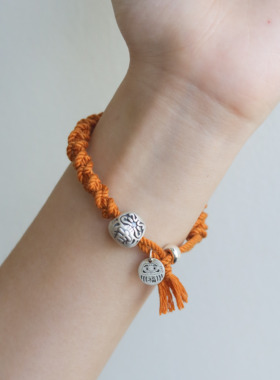 火爆小红书的【藏式】招福手绳