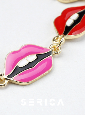 欧美风红唇礼物手环