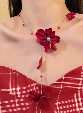 HEY TAO度假风氛围感花朵项链橙色花瓣流苏锁骨链choker颈链配饰