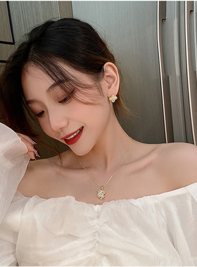 旋转四叶草项链女冷淡风毛衣链