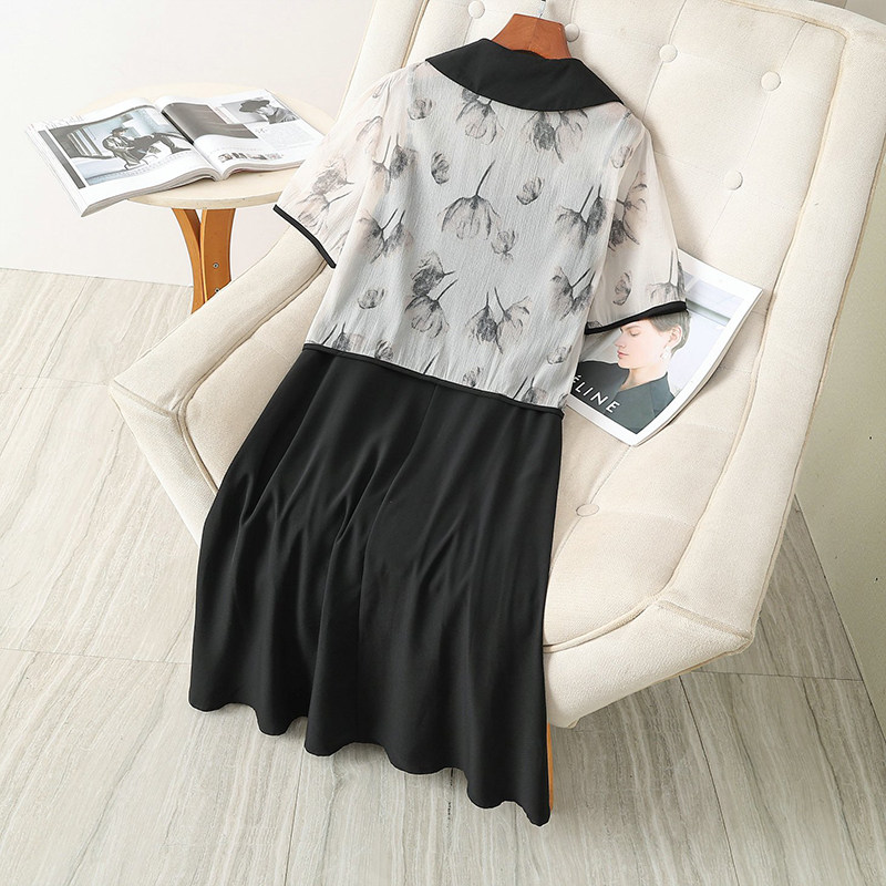  伊自尚服饰连衣裙