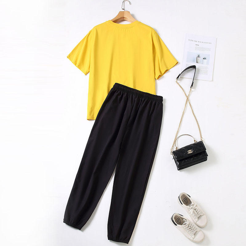  伊自尚服饰大码女装