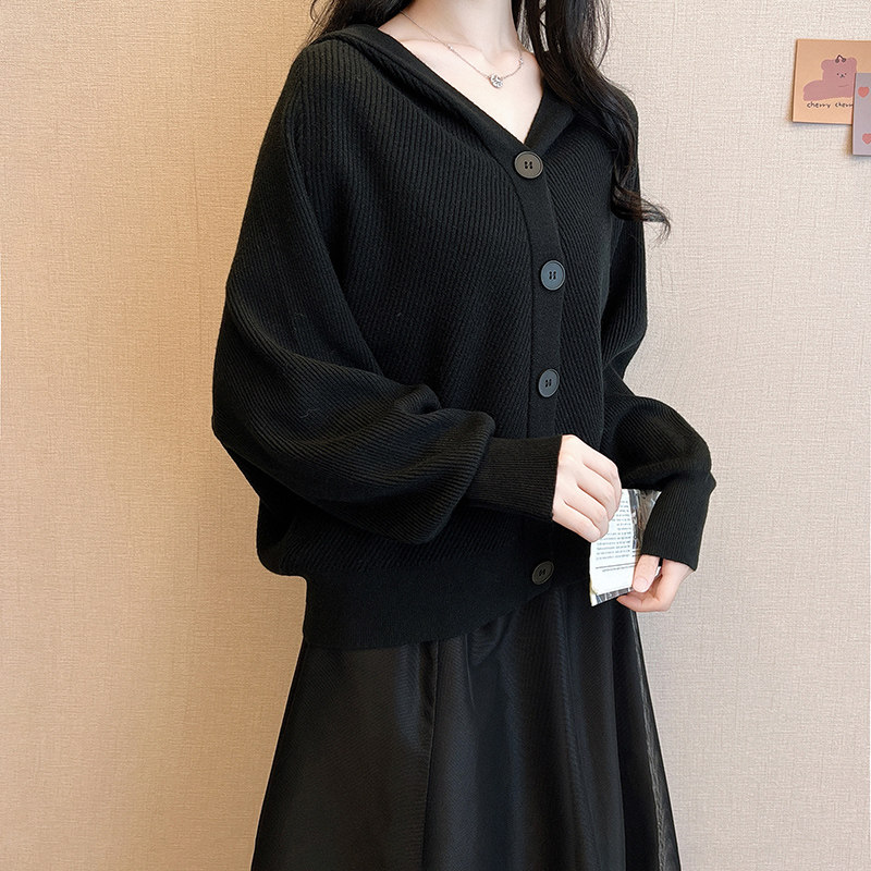  伊自尚服饰毛针织衫