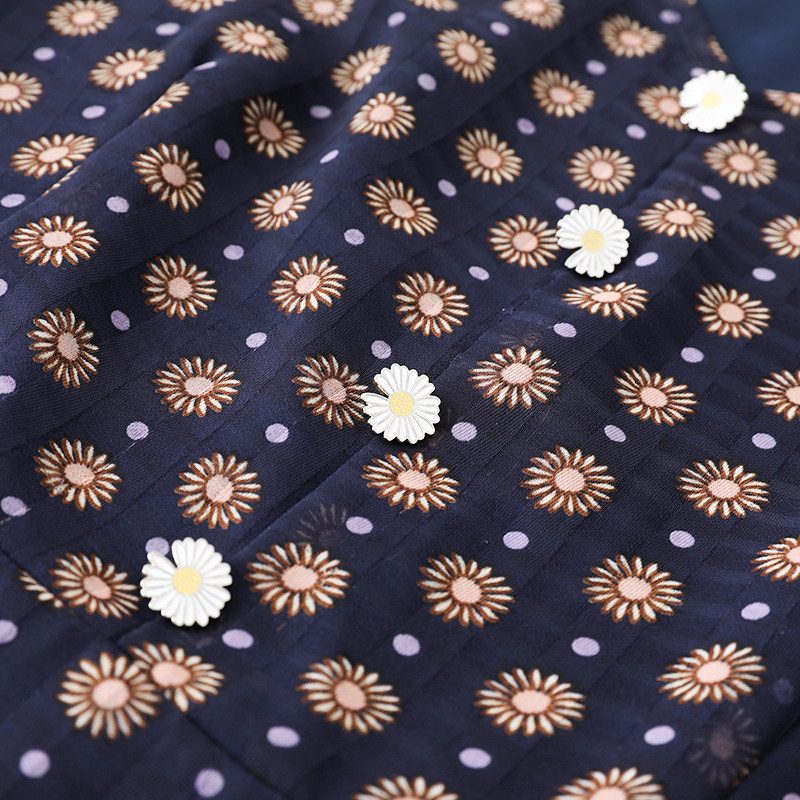  伊自尚服饰大码女装