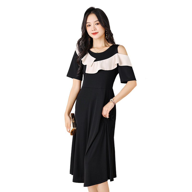  伊自尚服饰连衣裙