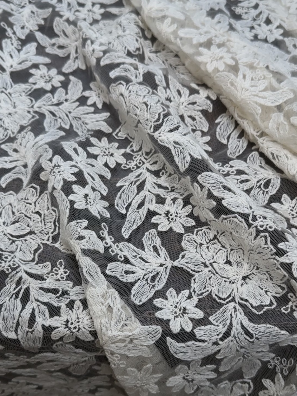 米色刺绣柔软绣花布料桌布蕾丝服装婚纱连衣裙子Diy面料婚纱辅料 - 图2