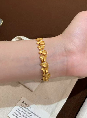 拉丝蝴蝶手链女小众轻奢高级感手饰久不掉色假金仿真黄金沙金配饰