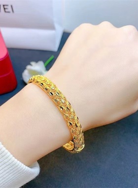 叶子镂空卡扣手镯女仿真黄金国潮镯子高级感结婚三金配饰沙金饰品