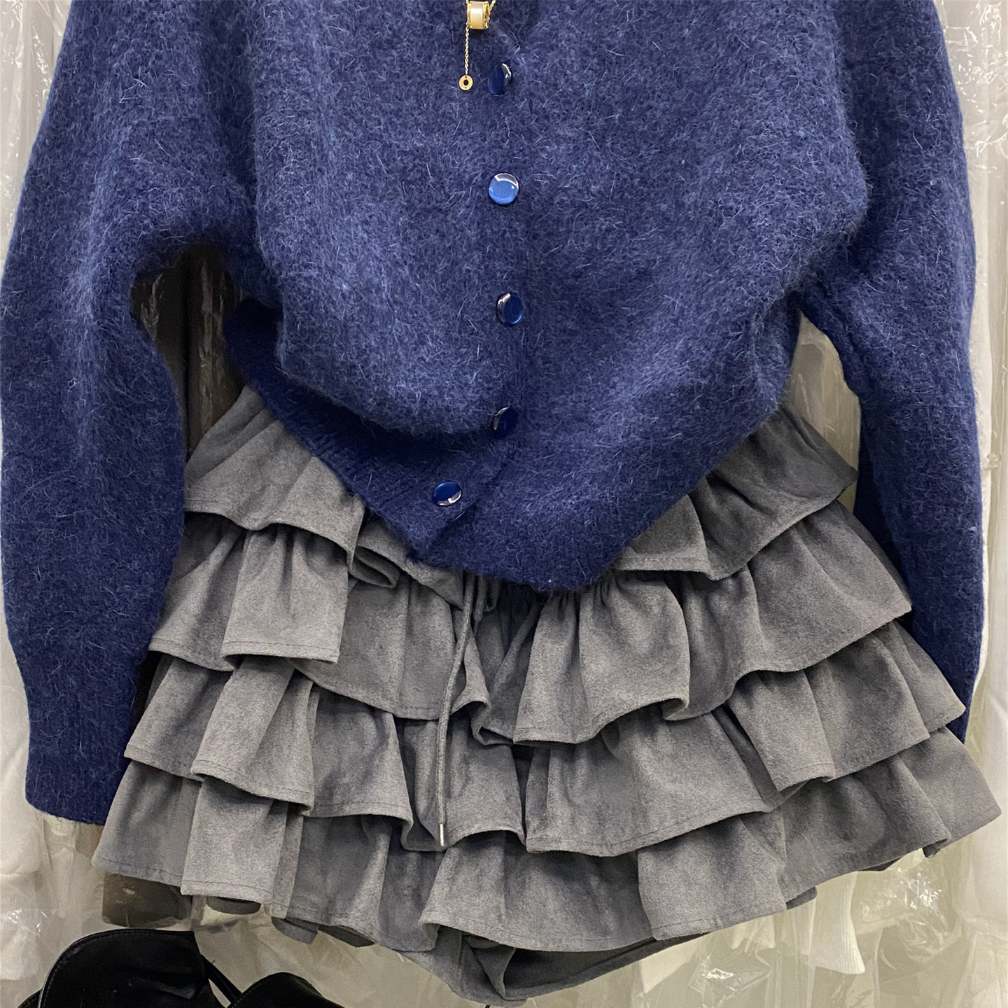 韩版新款松紧腰层次感显瘦蛋糕裙荷叶边半身裙搭长袖针织开衫套装,淘宝优惠券,粉丝福利购,淘宝优惠卷