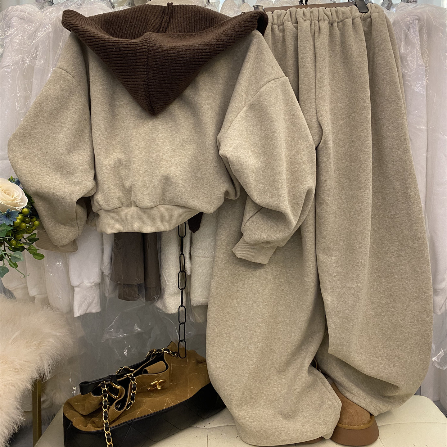 韩系慵懒休闲穿搭套装纯色立领拉链卫衣加绒抽绳显瘦阔腿裤两件套,淘宝优惠券,粉丝福利购,淘宝优惠卷